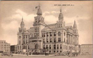 Jersey City, NJ New Jersey   CITY HALL & Street View~Cars  ca1940's B&W Postcard