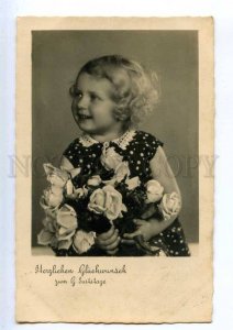 239996 Lovely Girl w/ ROSES Bouquet Flowers Vintage PHOTO PC