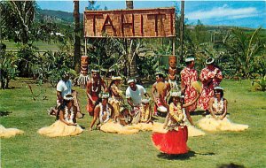 211909-Laie, Hawaii, Tahitian Village, Hula Girls