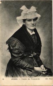 CPA ANGERS-Femme des PONTS-de-CÉ (189757)