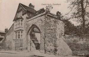 Surrey Postcard - Castle Arch, Guildford    RS21712