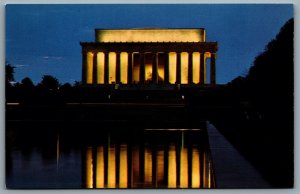 Postcard Washington DC c1960s Lincoln Memorial at Night End Of The Mall