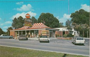 FLORAL CITY, Florida, 1950-60s; Ferris Groves Citrus Fruit Stand/store