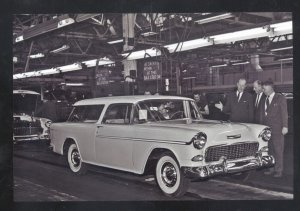 Foto Real Detroit Michigan 1955 Chevrolet Nomad fábrica Chevy postal copia 