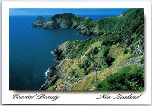 CONTINENTAL SIZE POSTCARD SIGHTS SCENES & CULTURE OF NEW ZEALAND 1970s-1990s b42