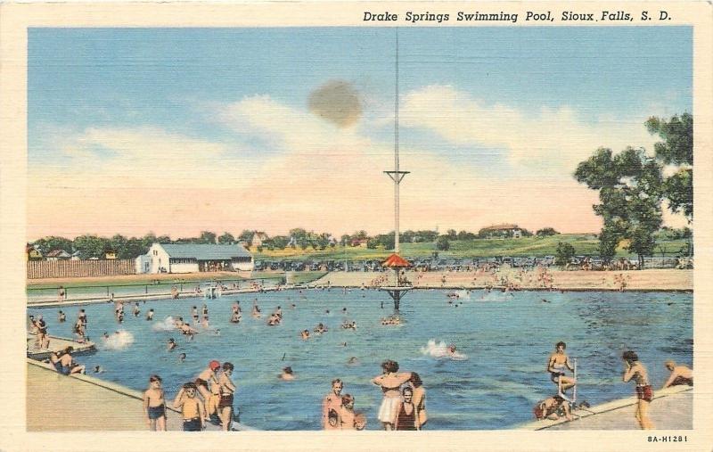 Sioux Falls South Dakota~Drake Springs Swimming Pool~Platform~Bath House~1938
