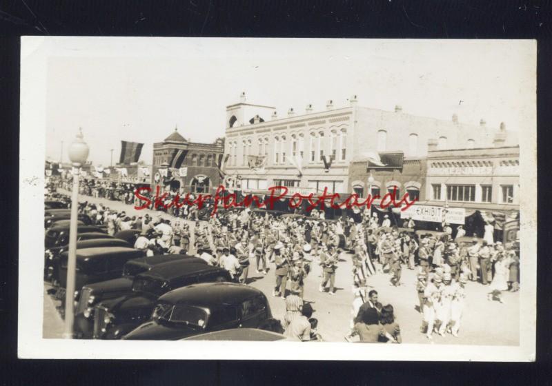 RPPC DOWNTOWN STREET SCENE PARADE 1930's CARS VINTAGE REAL 