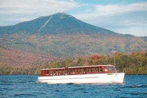 Ne York Lake Placid The Doris Sightseeing Boat
