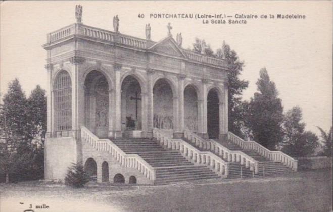 France Pont Chateau Calvaire de la Madeleine La Scala Sancta