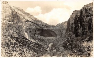 F89/ Zion National Park Utah RPPC Postcard c1940s The Great Arch 4