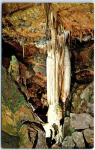 Postcard - Specter Column, The Beautiful Caverns of Luray, Virginia