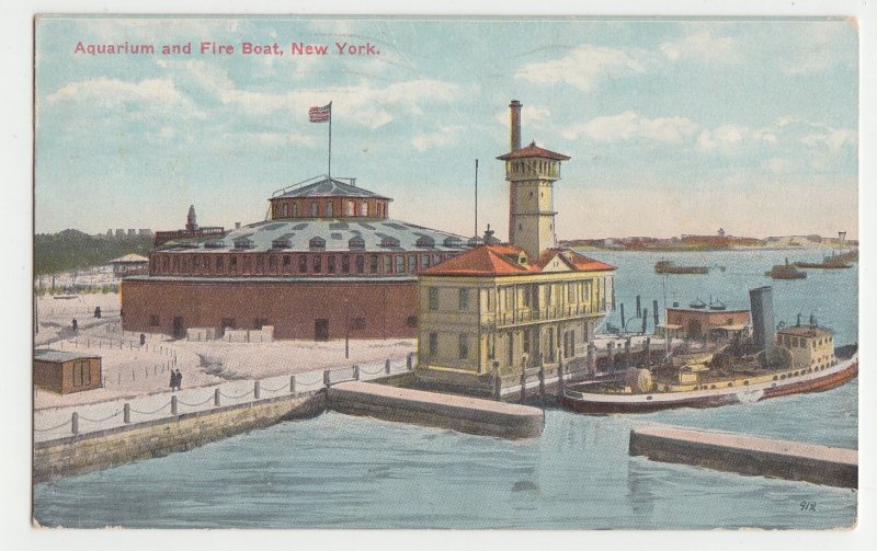 P2850 1915 postcard the aquarium and fire boat new york