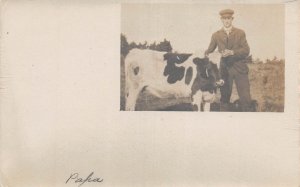 J86/ Interesting RPPC Postcard c1910 Farmer Cow Man Farm 496