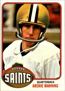 1976 Topps Football Card Archie Manning New Orleans sk4565