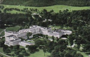 West Virginia White Sulphur Springs Greenbrier Hotel and Cottages