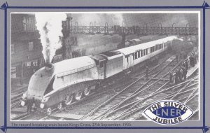 The Silver Jubilee Train Leaves Kings Cross Station 1935 Postcard