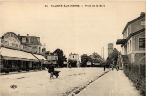 CPA Villiers sur Marne - Place de la Gare (275281)