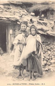 A617 Algeria Scenes et Types Fillettes Kabiles Native Girls Ethnic postcard