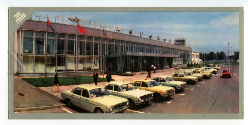 492883 1983 Ukraine Rivne Rovno airport taxi cars Kaliki publishing Mystetstvo