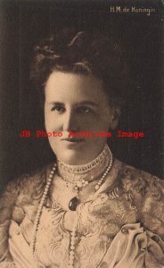 Dutch Royalty, Netherlands Queen Wilhelmina Wearing Pearl Necklace