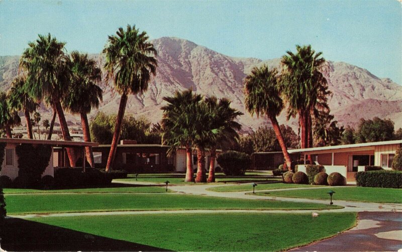 1960's Thunderbird Country Club Palm Springs Ca. Postcard 2R3-201 