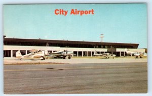 DETROIT, Michigan MI ~ Private Airplanes CITY AIRPORT Terminal c1960s Postcard