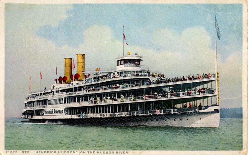 NY - Hudson River. Steamer Hendrick Hudson