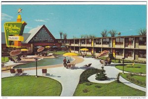 Holiday Inn , Montreal , Quebec , Canada , 40-50s