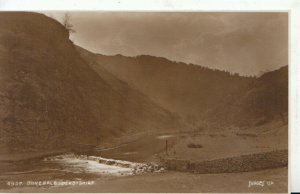 Derbyshire Postcard - View of Dovedale - Ref TZ3217