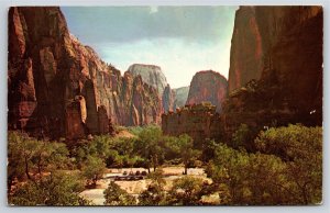 Utah~Temple @ Sinawava In Zion Natl Park~Union Pacific Railroad~Vintage Postcard