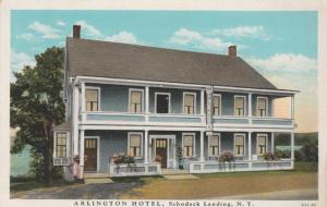 Arlington Hotel at Schodack Landing, New York on Hudson River - WB