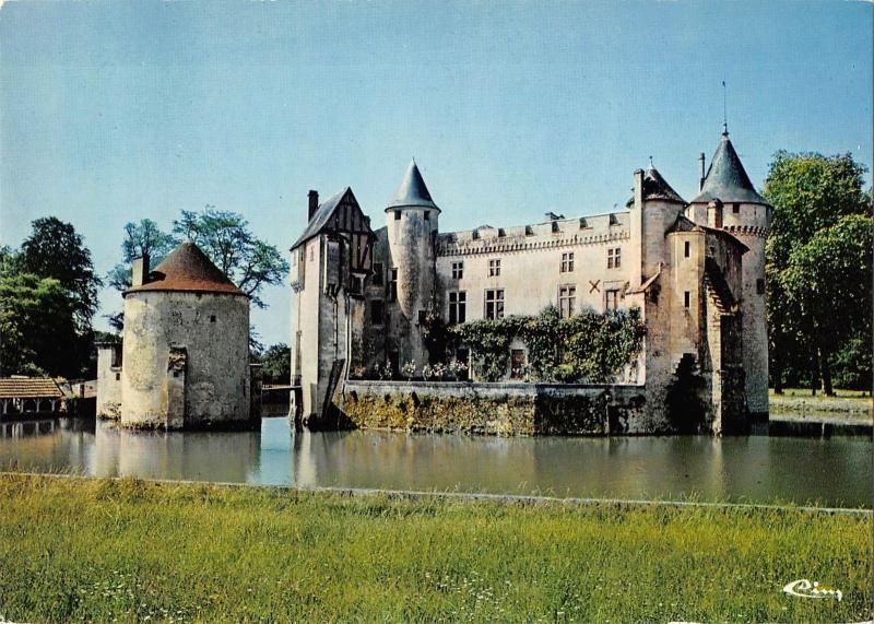 BT9974 Labrede chateau de labrede        France