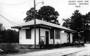 Reader Arkansas 1978 Reader train depot real photo pc Y12254