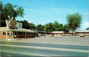 Postcard Tour Motel and Restaurant in Nashville, Tennessee~135136