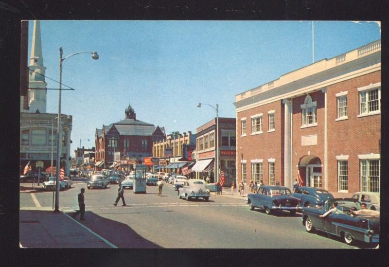 BEVERLY MASSACHUSETTS DOWNTOWN STREET SCENE 1940's CARS VINTAGE POSTCARD