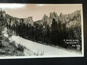 Postcard RPPC  A Drive to the Needles, SD  T3