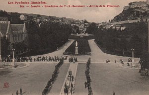 Benediction du Sacrement,Les Pyrenees,France BIN