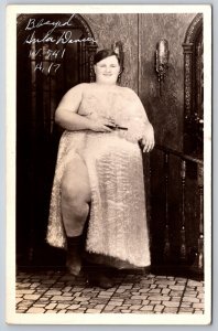 RPPC Blue Eyed Hula Dancer Weight 541 Lbs Hawaii UNP DB Postcard K3