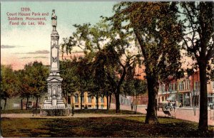 Court House Park, Soldiers Monument Fond du Lac WI Vintage Postcard K53