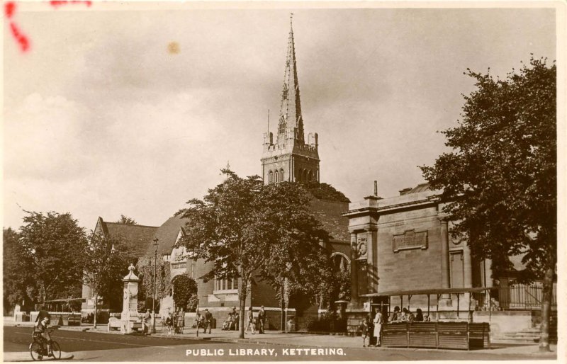 UK - England,  Kettering. Public Library *RPPC