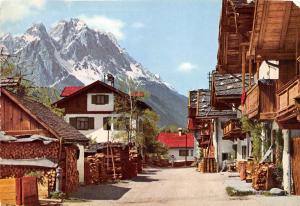 BG11052 die fruhlingstrasse in garmisch partenkirchen  germany