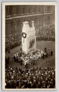 London The Silent Tribute Cenotaph Roll Of Honor Roll RPPC Postcard B34