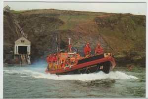 Shipping; Lizard Lifeboat James & Catherine Macfarlane Leaving Kilcobban PPC