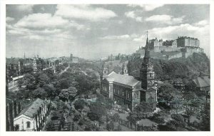 Edinburgh Princes Street gardens and castle