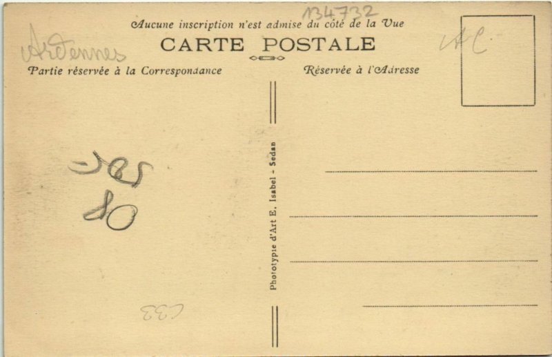 CPA SEDAN - Place Nassau et le Monument de la Grande Guerre (134732)