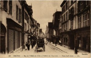 CPA TROYES Rue de l'Hotel-de-Ville et l'Hotel des Courriers (863191)