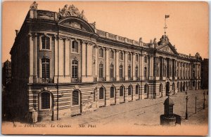 VINTAGE POSTCARD THE CAPITOL BUILDINGS IN TOULOUSE FRANCE 1914