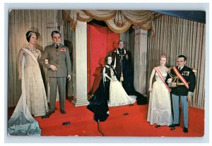 Monarchs Of Our Present Day, Wax Museum St. Petersburg Beach, FL. Postcard P155E