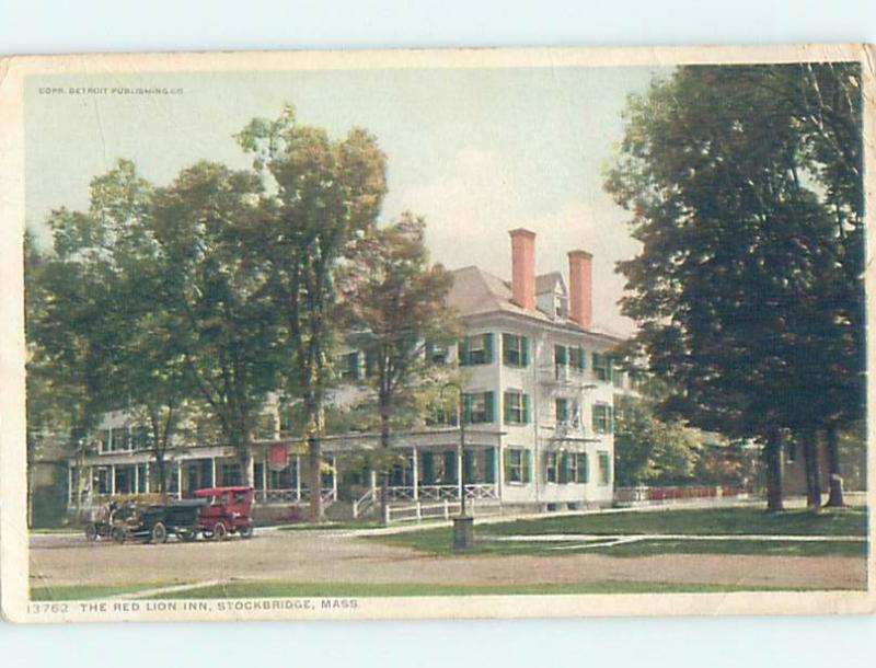 Divided-Back INN SCENE Stockbridge - Near Pittsfield Massachusetts MA G9474