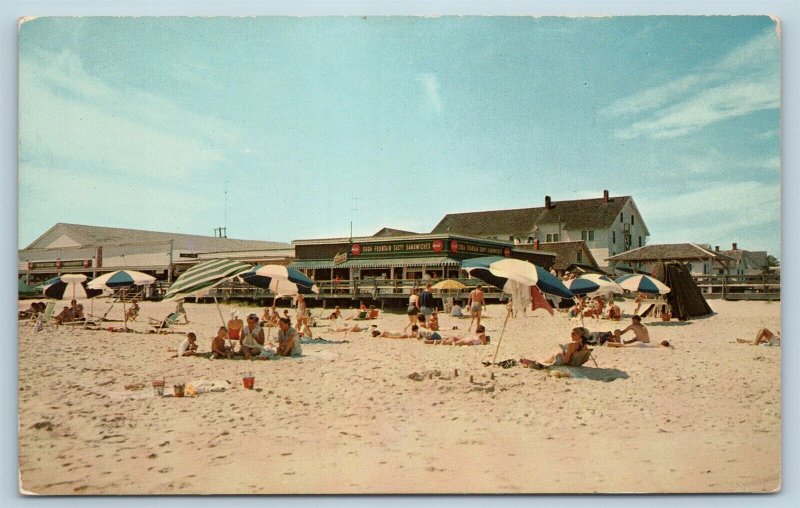 Postcard DE Rehoboth Beach Boardwalk View Petes Salt Water Taffy Shop c1950s T10